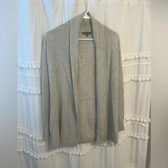 Gap body gray cardigan soft material size S - Picture 1 of 6